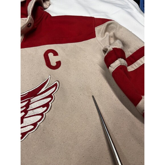 DETROIT REDWINGS Old Time Hockey Lacer Hoodie Hockey Style Gordie Howe #9 XL - Picture 9 of 16